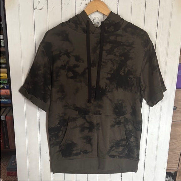No Boundaries Khaki Sweatshirt Top Green Black Size S - Picture 1 of 7